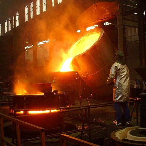 46 de persoane rănite în Franţa, în urma unei explozii la o topitorie