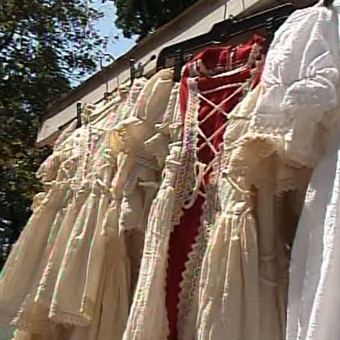 Meşteşugarii prezenţi la târgul din Capitală s-au adaptat crizei