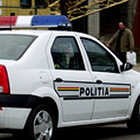 Poliţistul care a împuşcat mortal un bărbat, pentru că asculta muzică prea tare, a fost reţinut