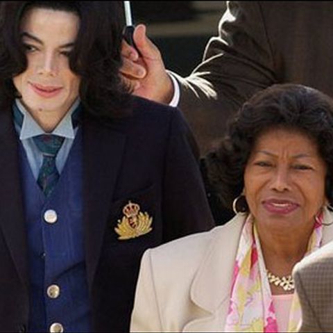 Katherine Jackson vrea să obţină dreptul asupra averii lui Michael