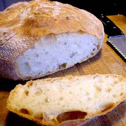 Pâinea la negru "mănâncă" 700 de milioane de euro din bugetul de stat