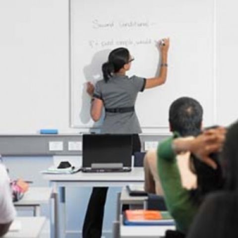 Reducerile de personal din învăţământ nu vizează doar suplinitorii necalificaţi