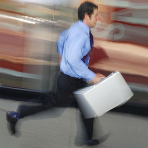 Oferta de joburi pentru manageri a scăzut cu 50% faţă de anul trecut