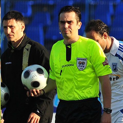 Augustus Constantin şi Tudor au fost delegaţi la două partide din preliminariile CM 2010