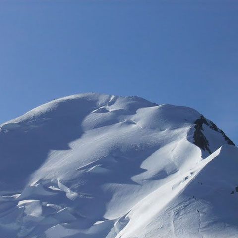 Un alpinist român a murit miercuri, după ce a escaladat masivul Mont Blanc 