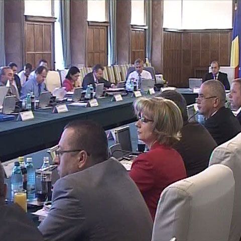 Emil Boc: Amânarea aplicării Legii unice a salarizării ar fi fost o prelungire nejustificată