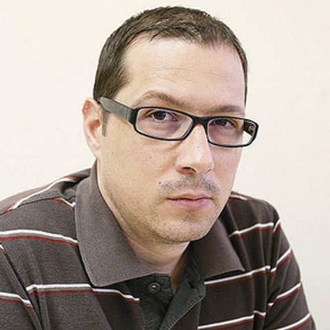 Gabriel Bejan: Economia lui Boc şi războiul lui Ali Comicul