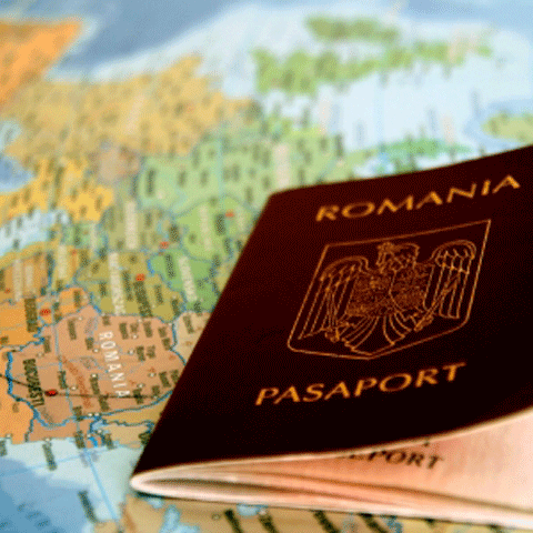 Coaliţia democrată de la Chişinău va elimina vizele pentru cetăţenii români  