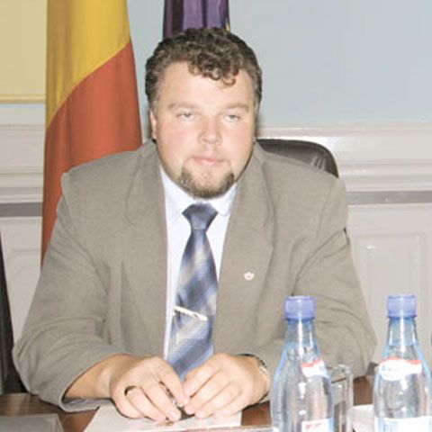 ANFP a descoperit multe ilegalităţi la trei primării din judeţul Braşov