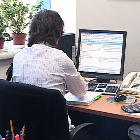 Mulţi se grăbesc să scape de propriile firme cu datorii, chiar dacă depăşesc pragul legal