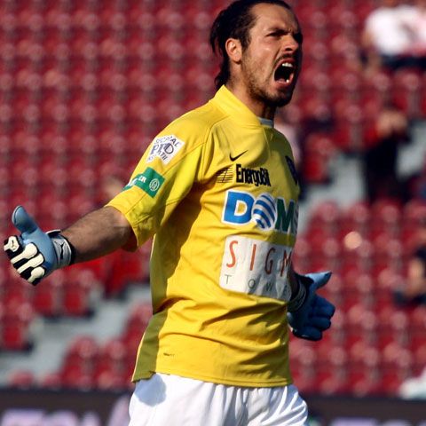 CFR Cluj va reclama Steaua la comisii, după ce Stăncioiu a fost lovit de un obiect aruncat din tribună