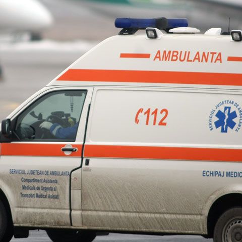 Un muncitor a murit, la Galaţi, după ce peretele unei clădiri s-a prăbuşit peste el