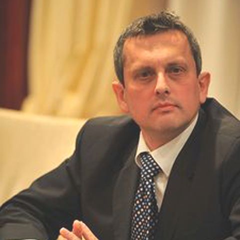 Ajustarea lentă a deficitului bugetar la 6% din PIB în 2010 pune probleme adoptării euro