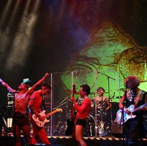 Mozart, asimilat de opera rock, pentru felul în care a s-a opus convenţiilor epocii