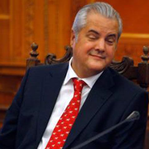 Zece lucruri pe care nu poţi să nu le remarci despre România, în viziunea lui Năstase