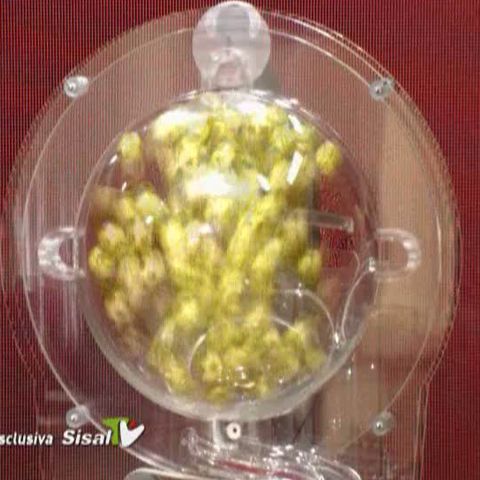 Marele premiu al loteriei italiene a ajuns la 135,9 milioane de euro 