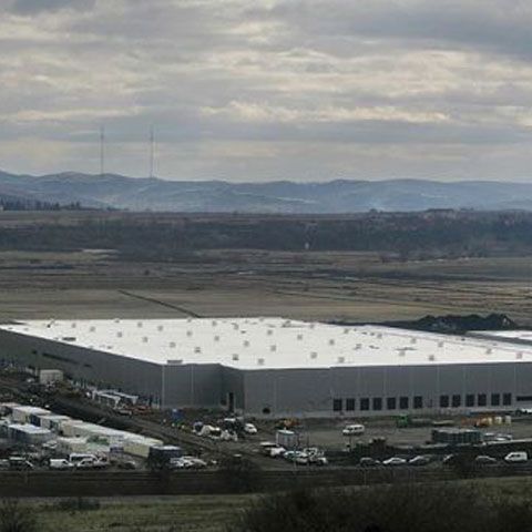 Sindicaliştii de la Nokia au solicitat bonusuri şi tichete cadou de Crăciun conducerii fabricii