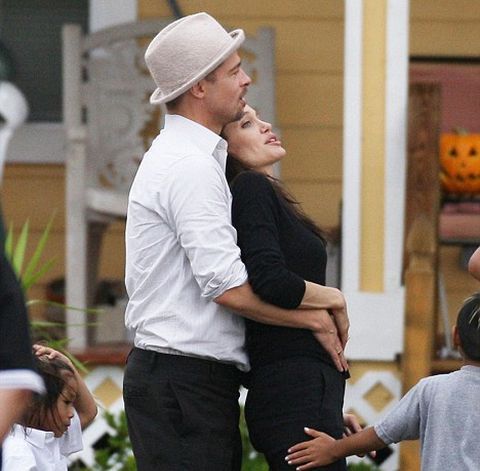 Brad Pitt vrea legalizarea marijuanei şi căsătorii între cupluri de acelaşi sex