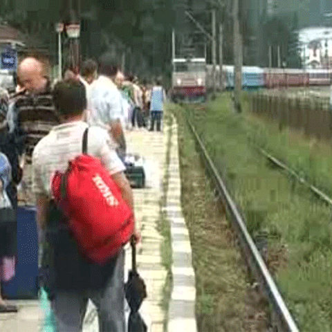 Bătaie în toată regula între mai mulţi tineri şi "naş", într-un tren accelerat Satu Mare - Bucureşti
