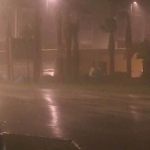 Două furtuni tropicale şi un uragan provoacă probleme în Statele Unite