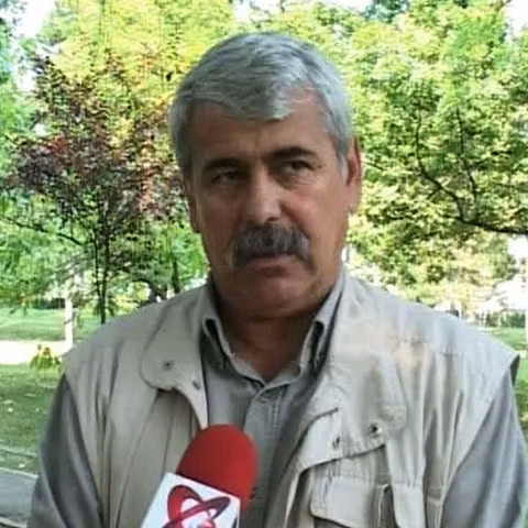 Ionel Manţog fuge de plasa cu bani rătăcită la o terasă din Târgu Jiu