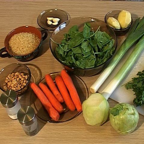 Bine de ştiut pentru grădina personală: condimentele au efect de pesticid!