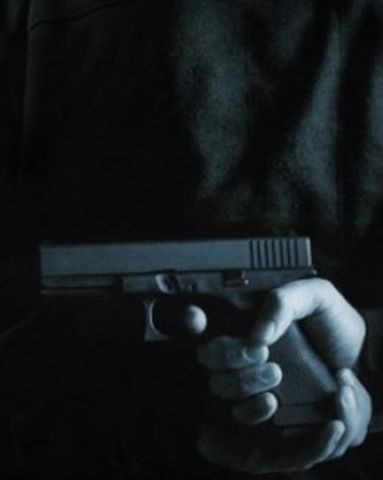 Autorii jafului de la casa de schimb din Constanţa au ameninţat trecătorii cu pistolul