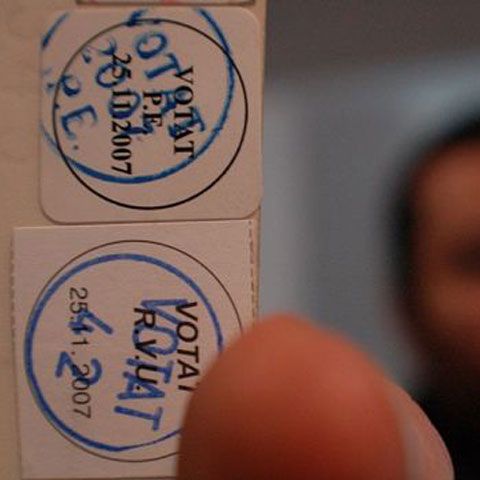 NewsIn: Alegerile prezidenţiale ar putea avea loc în 22 sau 29 noiembrie 