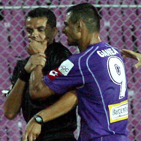 Ganea către Niculescu: Îţi smulg capul dacă te rogi de Borcea pentru un loc în echipă!