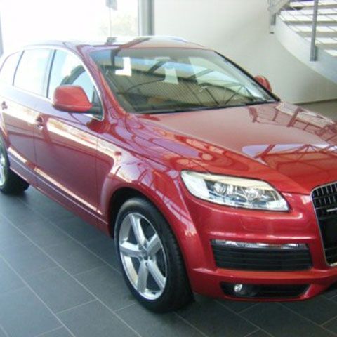 Hoţi de lux: Autorii jafului de la Panduri aveau maşini Audi Q7 şi BMW XC