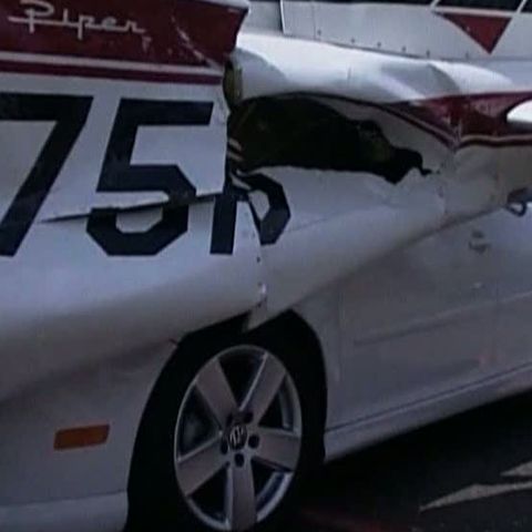 Un avion a aterizat pe o autostradă, în Statele Unite