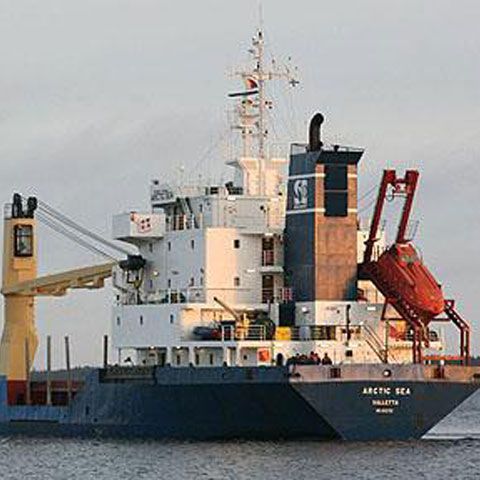 Un oficial rus recunoaşte pentru prima dată că Arctic Sea ar fi putut transporta altceva decât lemn