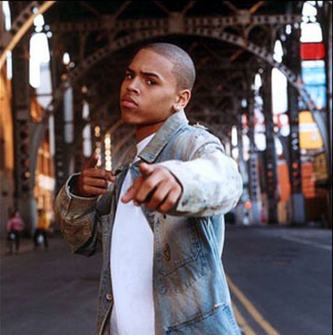 Chris Brown a ameninţat-o cu moartea pe Rihanna