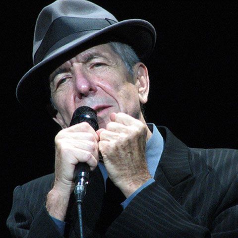 Concertul lui Leonard Cohen se mută din Piaţa Constituţiei pe Stadionul Tineretului 