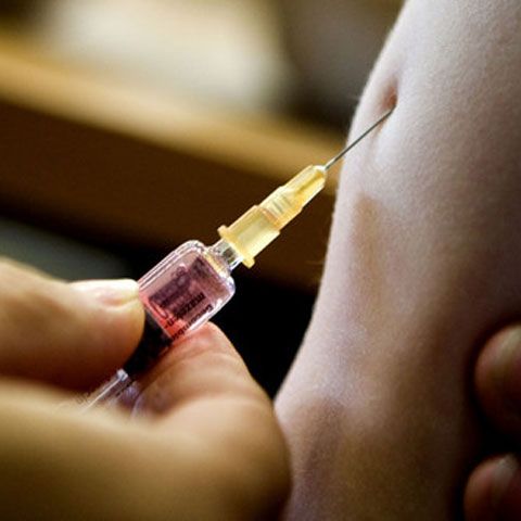 Primele doze de vaccin împotriva noii gripe au fost trimise deja în Franţa şi Marea Britanie