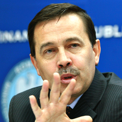 FMI este de acord cu proiectul Legii unitare de salarizare, care ar mai putea suferi "mici ajustări"