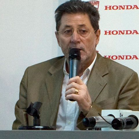 Cornel Dinu: "Dinamo are o grupă grea şi trebuie să lupte cu destinul"