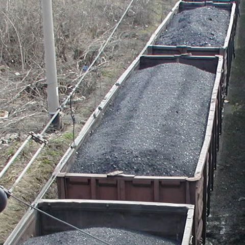 CFR Marfă a încheiat un contract de 55,95 milioane lei, pentru transportul cărbunelui către CE Turceni