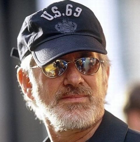 Steven Spielberg va regiza un film cu piraţi inspirat de un roman al lui Michael Crichton