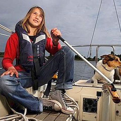 O adolescentă de 13 ani din Olanda vrea să stea doi ani singură pe mare 