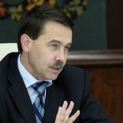 Pogea: Ministerele vor putea alege între acordarea de zile libere sau reducerea salariilor