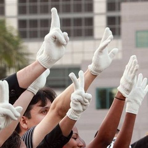 Michael Jackson, sărbătorit pe stradă şi pe internet, în ziua în care ar fi împlinit 51 de ani