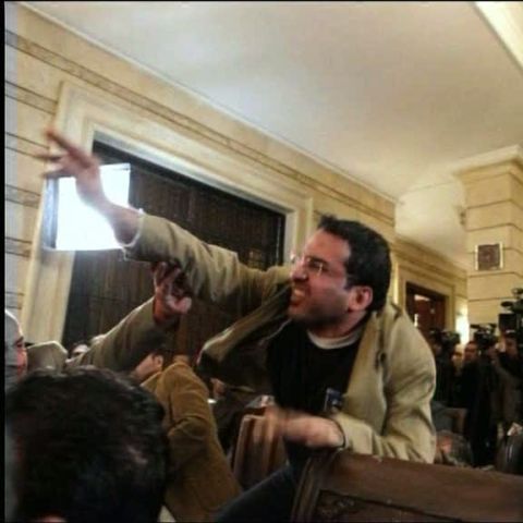 Jurnalistul irakian care a aruncat cu pantofii în George Bush va fi eliberat 