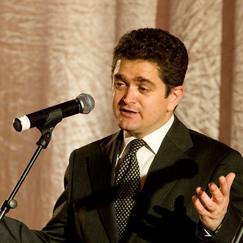 Theodor Paleologu: De la Oedip, politicienii pot învăţa cât de periculoasă este lipsa de măsură