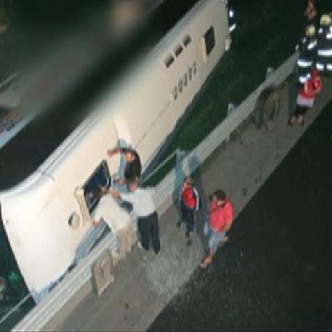 Un autocar din România a fost implicat într-un accident rutier în Ungaria