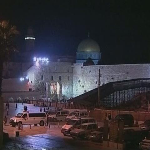 Madonna a vizitat Zidul Plângerii