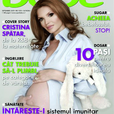 Regina R&B, Cristina Spătar, apare într-un pictorial inedit în revista Superbebe - VEZI POZE