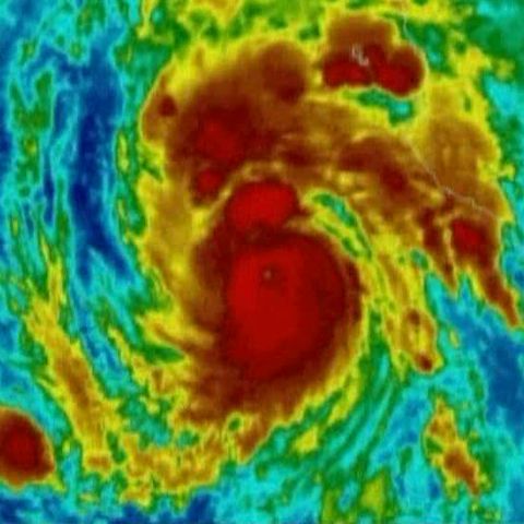 Uraganul Jimena pune în pericol 100.000 de mexicani