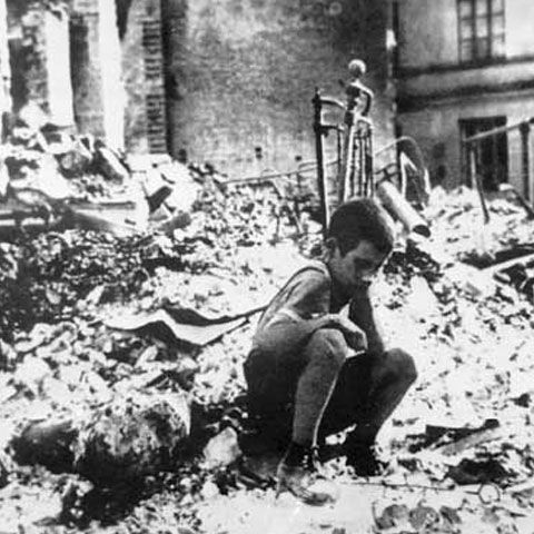 Amintiri din cel de-al Doilea Război Mondial. Spune-ne povestea ta!