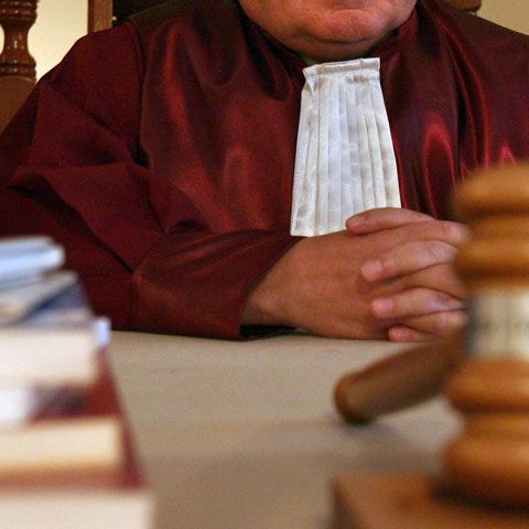 Reprezentanţii magistraţilor merg la Guvern, marţi, pentru noi discuţii pe Legea unică de salarizare